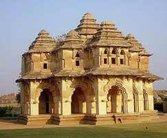 Hampi Tour Package