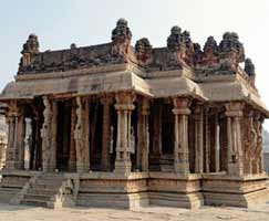 Hampi Package Tour